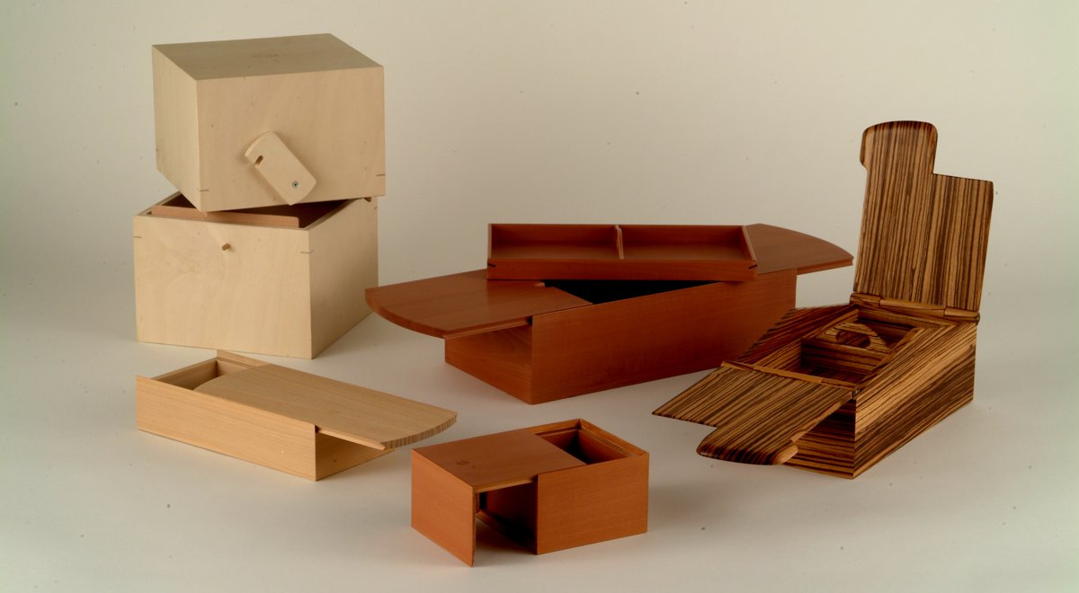 Emanuela boxes