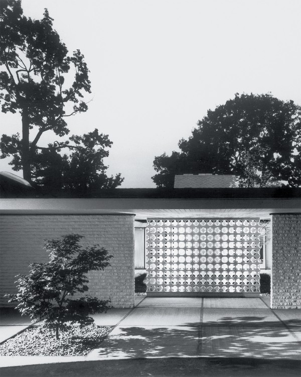 Design 5 at Vassar entrance